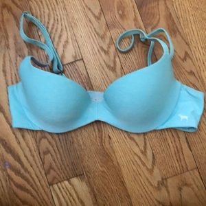 32 A Mint Bra